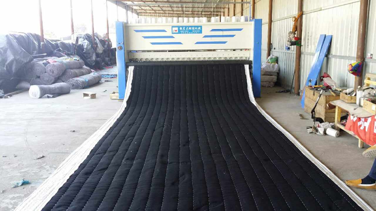 大棚棉被廠(chǎng)投資多少錢(qián)？